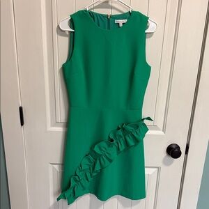Anna Cate Kelly Green Ruffle Shift Dress Size XS- Excellent condition